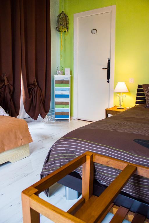 Bed and Breakfast Aux Ronzieres Pouilly-sous-Charlieu Exterior foto